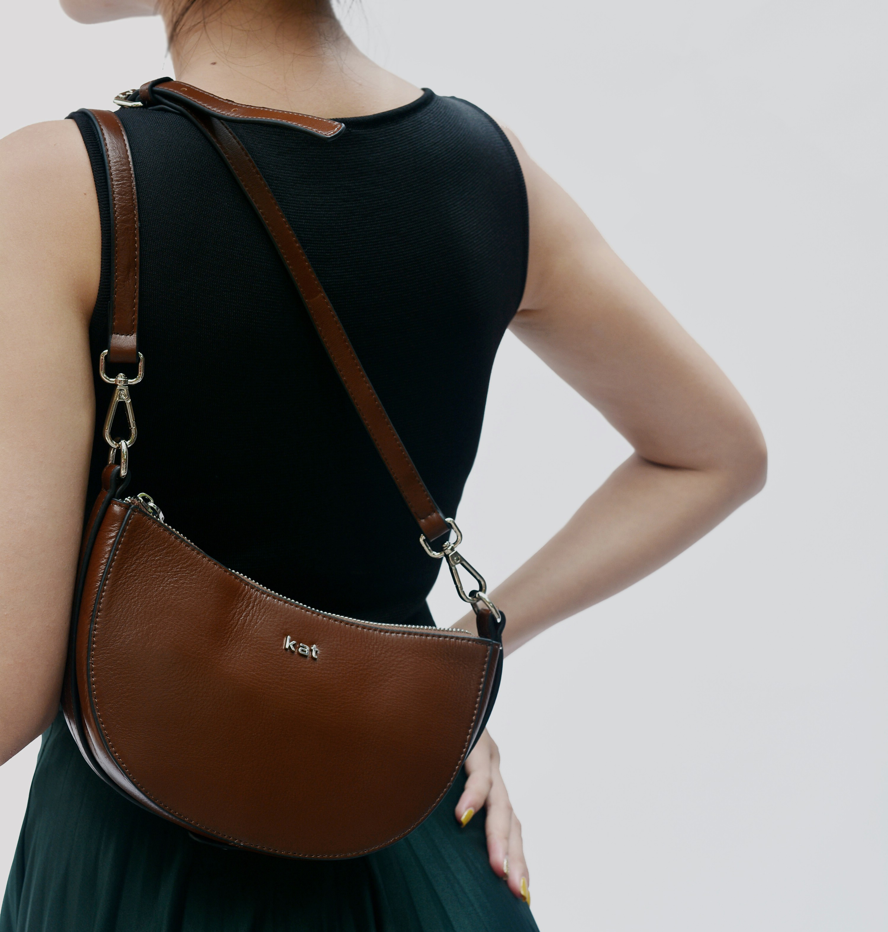 Từ 450k: 6 chiếc túi sang-xịn-mịn đến từ local brand Việt xứng đáng để bạn tự thưởng cuối năm - Ảnh 5. Từ 450k: 6 chiếc túi sang-xịn-mịn đến từ local brand Việt xứng đáng để bạn tự thưởng cuối năm - Ảnh 5.