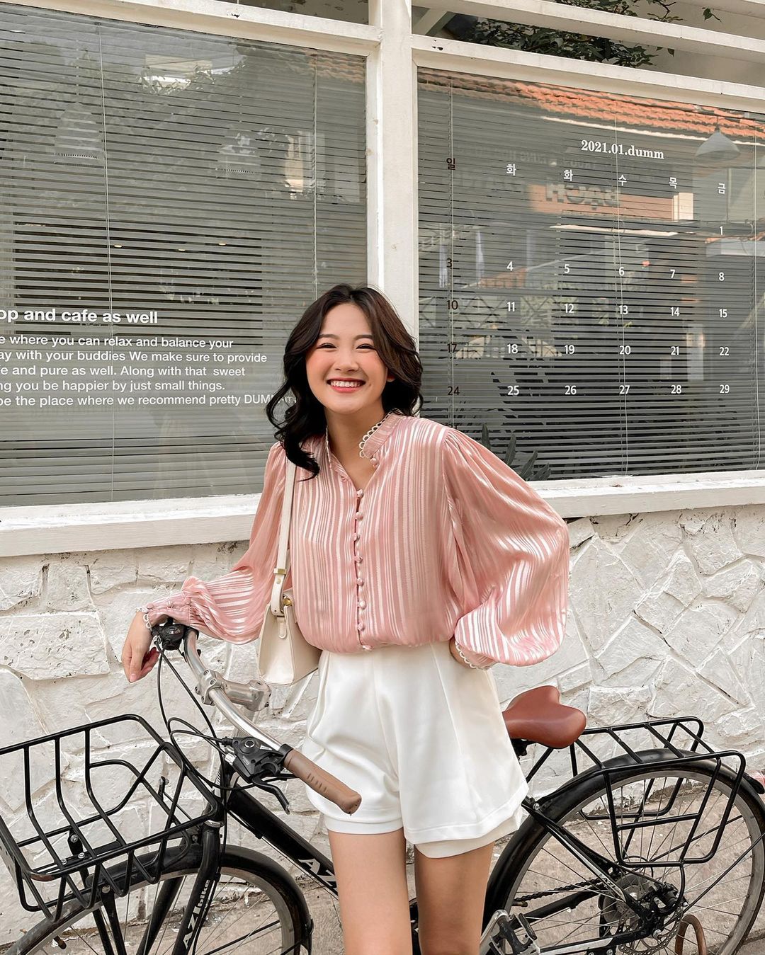 Tổng hợp váy áo local brand xinh - điệu mới ra lò: Món nào cũng cưng xỉu nhìn chỉ muốn rinh ngay - Ảnh 2. Tổng hợp váy áo local brand xinh - điệu mới ra lò: Món nào cũng cưng xỉu nhìn chỉ muốn rinh ngay - Ảnh 2.