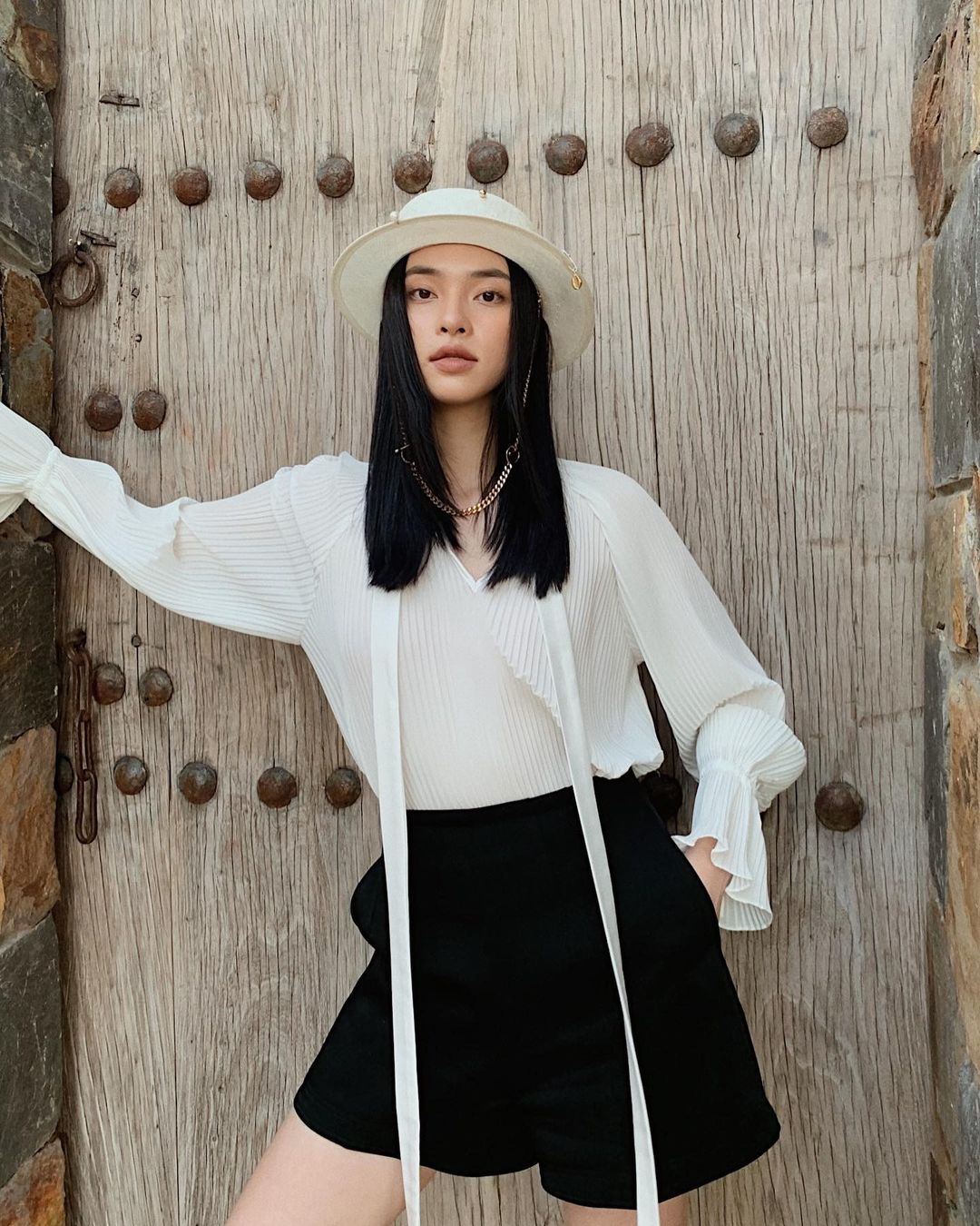 Tổng hợp váy áo local brand xinh - điệu mới ra lò: Món nào cũng cưng xỉu nhìn chỉ muốn rinh ngay - Ảnh 4. Tổng hợp váy áo local brand xinh - điệu mới ra lò: Món nào cũng cưng xỉu nhìn chỉ muốn rinh ngay - Ảnh 4.