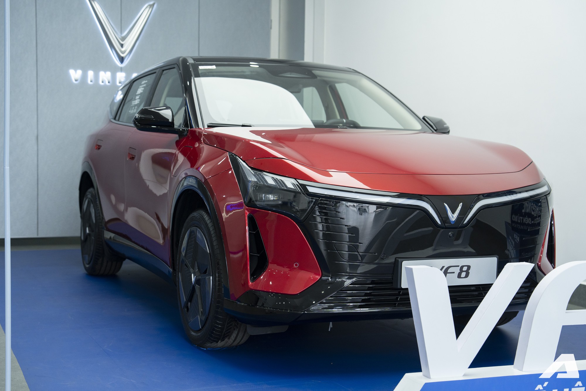 VinFast VF 8