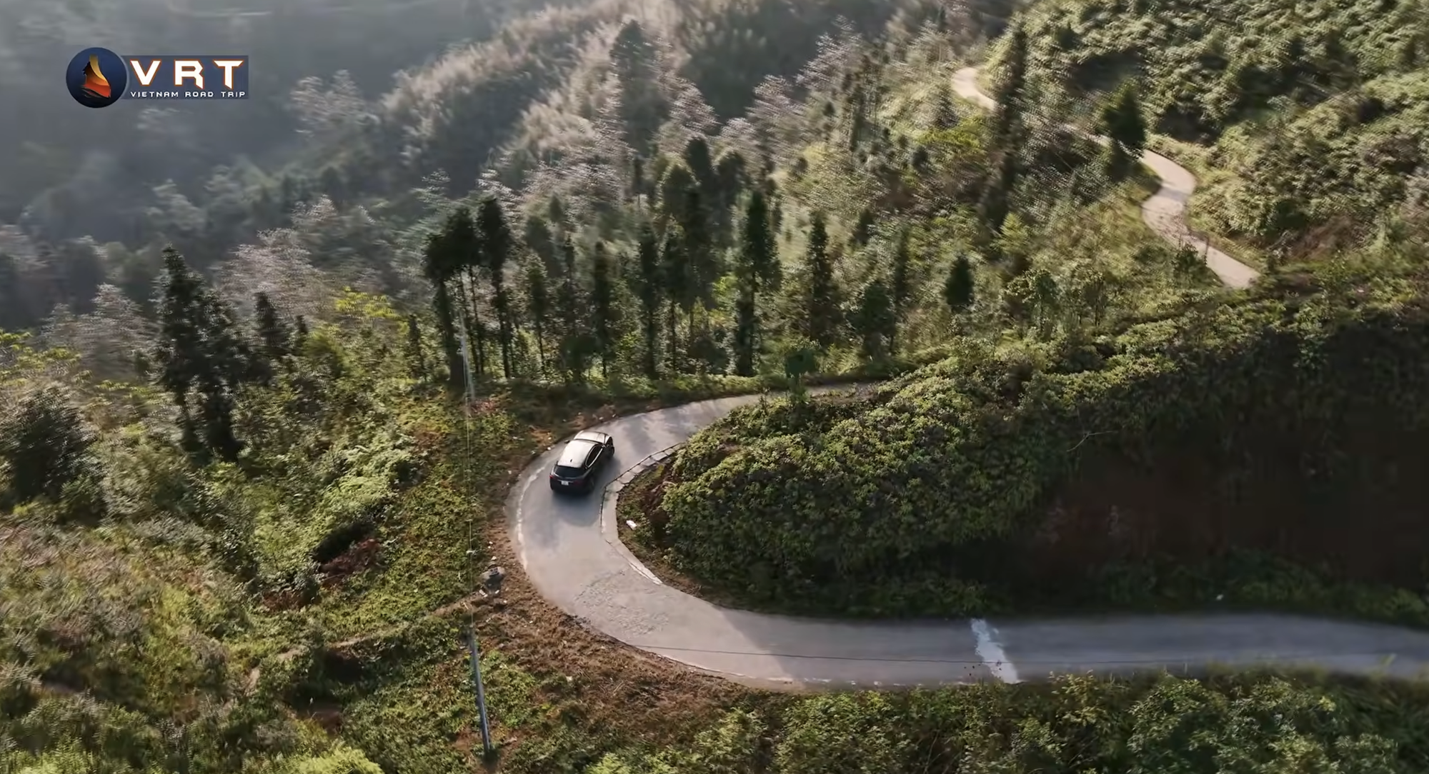 Vietnam Road Trip - Maserati Grecale GT: Off-road giữa hoang mạc đá, sức sống mãnh liệt của người H'mong