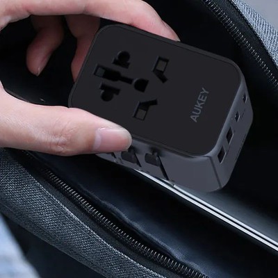 Aukey PA-TA07 PD35W Universal Travel Adapter